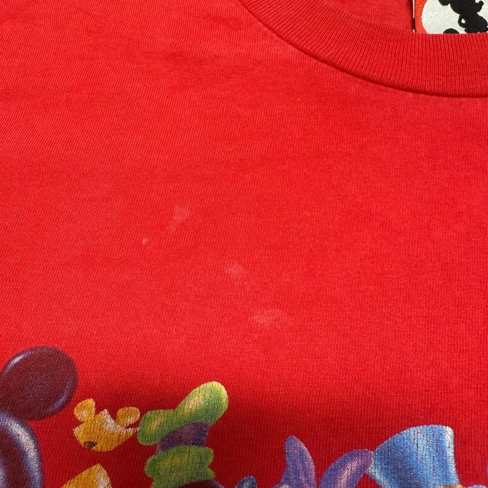 Vintage Disney Disneyland T-Shirt L Mens Mickey Inc Red Character Spellout - Picture 5 of 9
